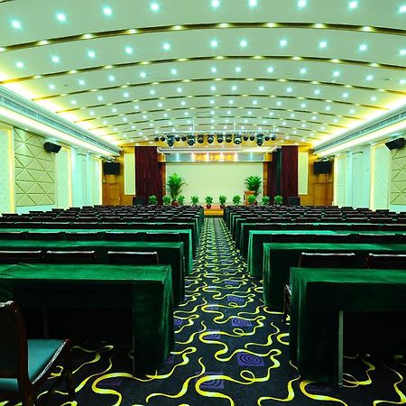 Guangzhou Junshan Hotel - Shuttle Bus For Canton Fair Экстерьер фото