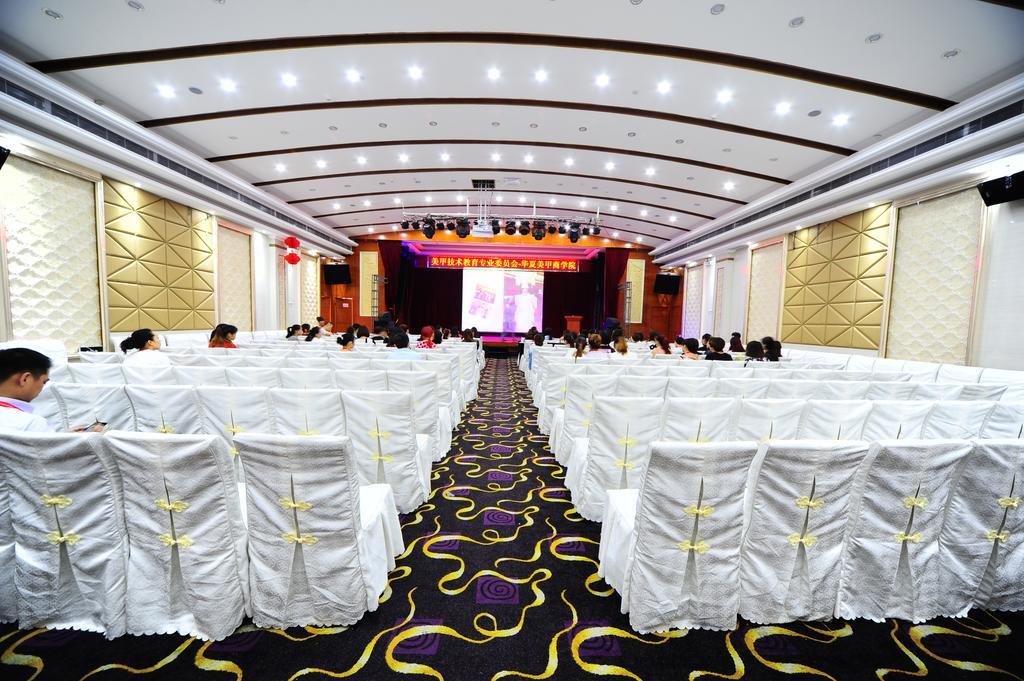 Guangzhou Junshan Hotel - Shuttle Bus For Canton Fair Экстерьер фото
