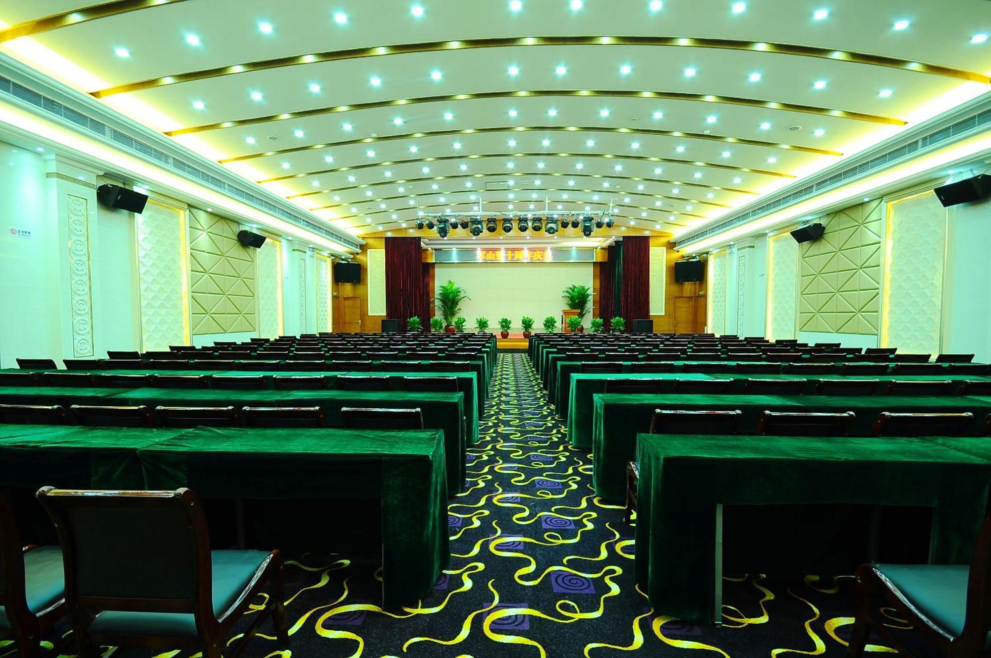 Guangzhou Junshan Hotel - Shuttle Bus For Canton Fair Экстерьер фото